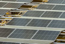 La plataforma fotovoltaica flotante entra en su fase final en Vigo antes de su traslado a Valencia