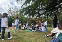 El parque Alba de Torneiros se llena de lectura y música en la V Xuntanza Literaria