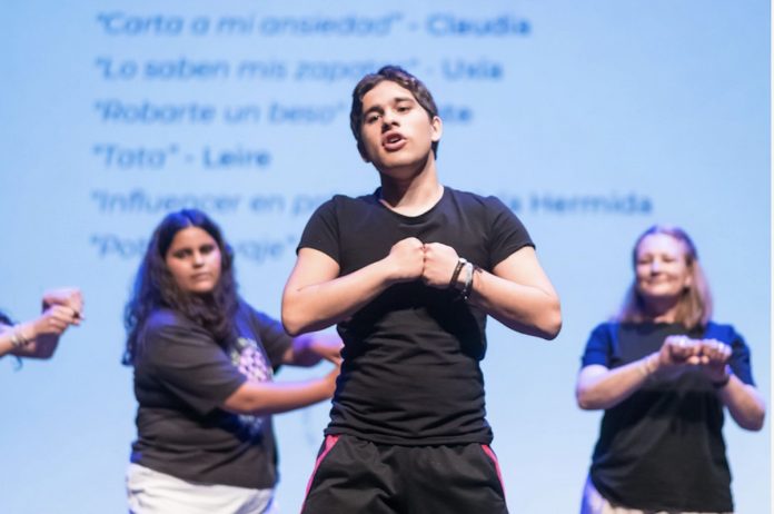 anarela TU VOZ EN MIS MANOS