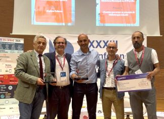 El alcalde de O Porriño recoge en Albacete el Premio Nacional REBIUN por el proyecto “Contos que curan”