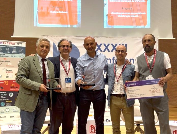 El alcalde de O Porriño recoge en Albacete el Premio Nacional REBIUN por el proyecto Contos que curan