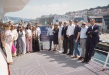 Miriam Reyes transforma el histórico valo de Pereira en Beiramar con un verso dedicado al mar y la memoria