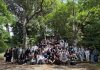 El alcalde de Nigrán visita la isla de San Simón con alumnado del IES Proval