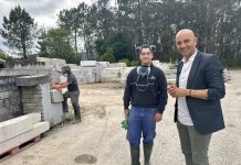 O Porriño rinde homenaje a Antonio Palacios con un certamen de talla en piedra