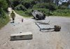 Herida leve tras volcar su vehículo sobre el Camino Portugués de la Costa en Oia