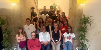 Estudiantes de Economía del CPI Cova Terreña conocen el funcionamiento del Concello de Baiona