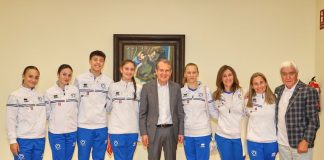 Vigo celebra el histórico salto del Club Maniotas a la élite de la gimnasia