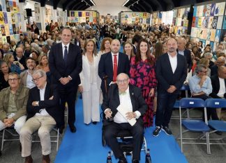 El profesor taiwanés Hung-Chang Lin gana el 1º Premio de la Bienal Internacional de Cartelismo Terras Gauda