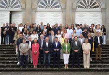 Deputación guarda un minuto de silencio en apoyo a las victimas de Venezuela