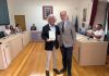 Baiona distingue a Eduardo Vieira con la Carabela de Oro