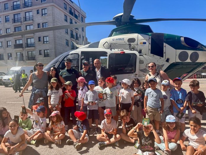 helicoptero guardia civil porriño