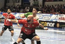 Iago Flores renueva con el Valinox Novás