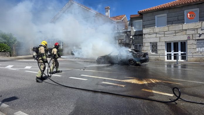incendio coche mercedes tui
