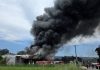 Un incendio industrial en O Rosal obliga a confinar a la población cercana