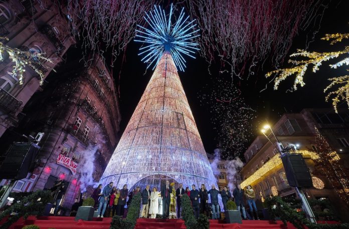 luces navidad vigo arbol