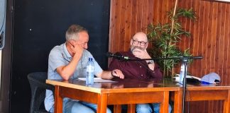 José G. Barral presenta en Sabarís su nuevo libro de relatos, “No fío do alén”