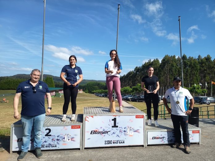 sabela Calvo subcampeona galicia tiro plato