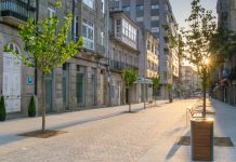 Tui inaugura su renovado centro urbano con una gran fiesta popular