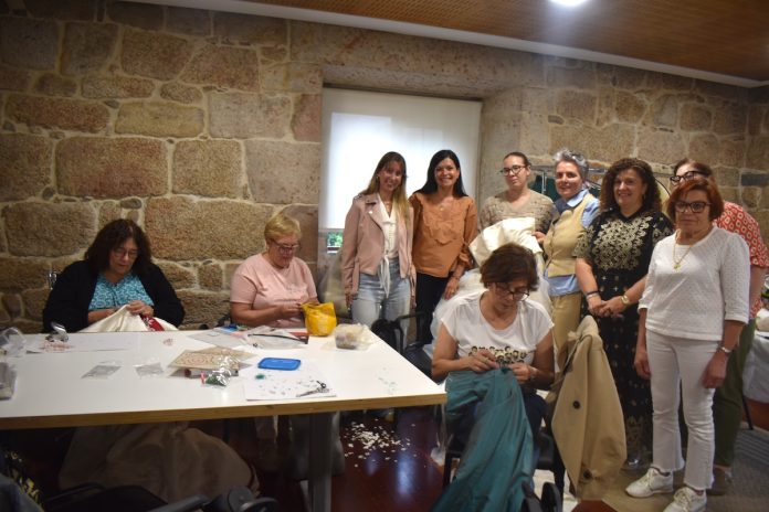 Xuntanza de Palilleiras e Labores desfilamos