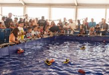 A Rosegha desborda en el puerto de A Guarda en su primera jornada