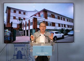 Caballero respalda las reivindicaciones de personal del IES Alexandre Bóveda y del Conservatorio Superior de Música