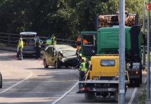 Herida tras chocar frontalmente con un camión en Gondomar