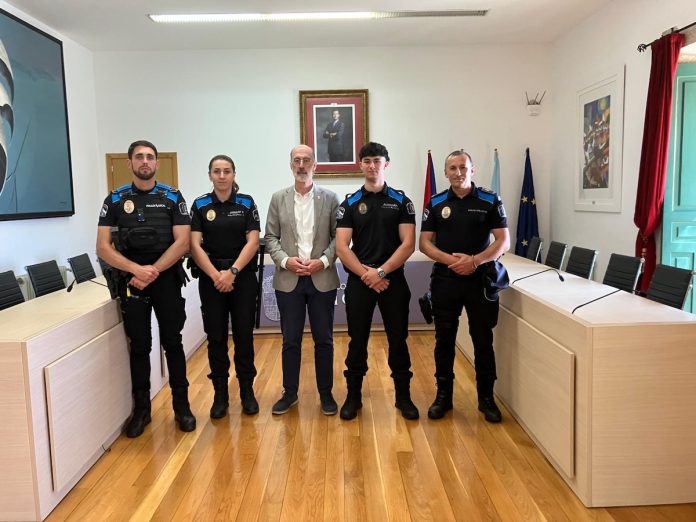 Auxiliares Policía Verano baiona