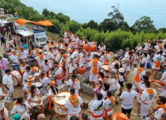 Música, desfile bandas mariñeiras, romería y fuegos artificiales, en las Festas do Monte de A Guarda