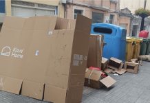 A Guarda recuerda la importancia de depositar correctamente el cartón en los contenedores