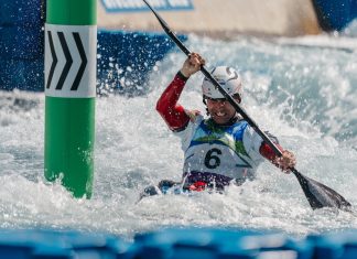 Manu Ochoa firma una destacada actuación en el Mundial de Kayak Cross
