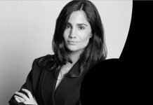 Gabriela González presenta «Casi adultos» en la Librería Atlántica de A Guarda