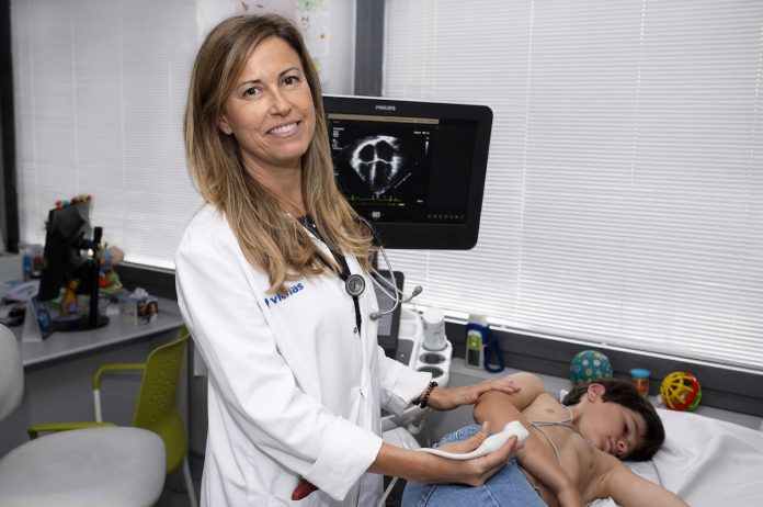Hospital Vithas Vigo reconocimiento médico equipo infantil vela Baiona