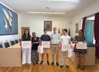 Baiona reconoce la excelencia de sus estudiantes con un homenaje institucional