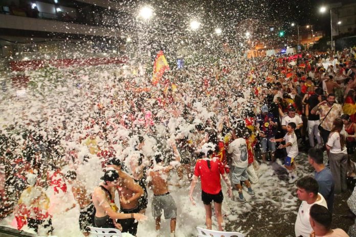 Porrino celebra con 2.500 afecc ionados na final do Mundial