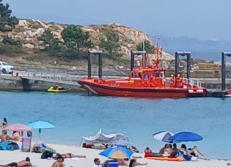 Evacuada una joven de las Islas Cíes tras sufrir una fractura en una mano