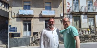 El alcalde de A Guarda respalda la apertura de Serfis Asesores en su campaña de apoyo al comercio local