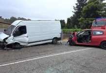 Dos heridos, uno de ellos excarcelado, tras la colisión de tres vehículos en Tomiño