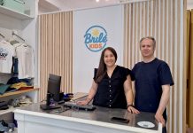 Carrero visita Brilé Kids, la nueva tienda de moda infantil de A Guarda