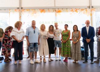 Mos rinde homenaje a las 56 parejas que celebran sus Bodas de Oro en la Gran Festa dos Maiores