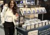 María Oruña presenta en Baiona su nueva novela, «La Cámara de las Maravillas»