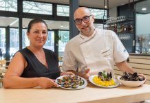 El Mercado de San Antonio de Tui estrena sus jornadas gastronómicas con el mejillón como protagonista