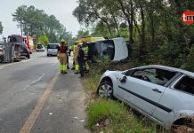 Tres heridos en una colisión entre tres vehículos en Forcadela