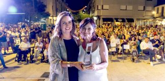 Tomiño homenajea a Ana Isabel Forneiro tras 40 años cuidando de las mujeres