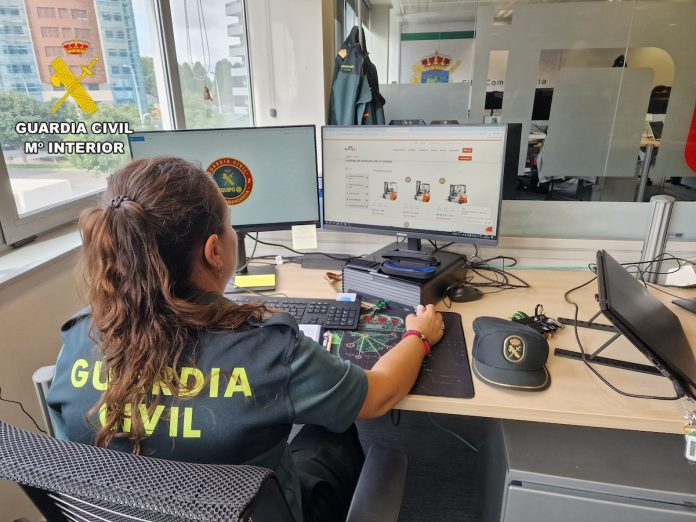 ESTAFA CIBERCOMANDANCIA Y EQUIPO @ PONTEVEDRA