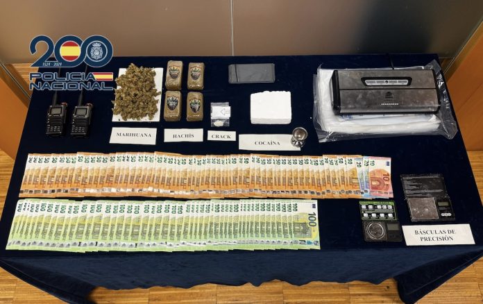 La Policía Nacional desarticula una organización dedicada al narcotráfico en Vigo