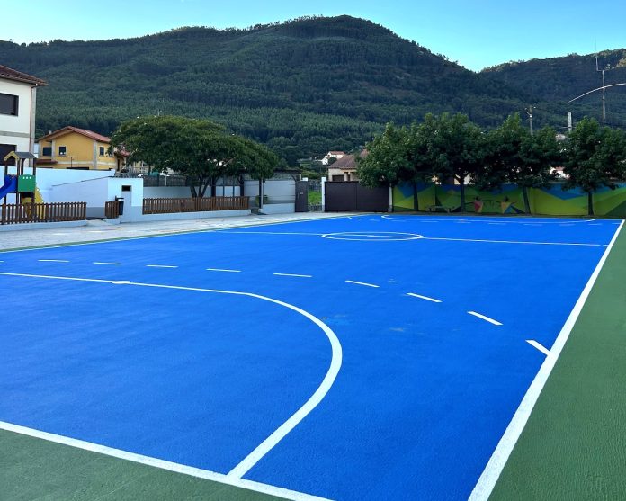 pista CEIP Mestre Manuel García