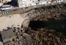 A Guarda prohíbe temporalmente el baño en la Praia do Carreiro por contaminación microbiológica