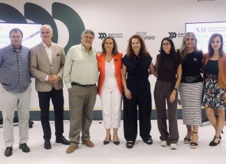 AFAGA premia a José Luis Cabañas y María Dolores Veiga por sus relatos sobre el alzhéimer