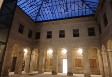 Dieciocho puestos llenan de artesanía y producto local los Espazos Efémeros de Tui