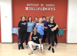 Nunca es tarde para bailar: la escuela HuslingDance de Sabarís que une generaciones